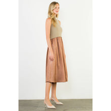 Load image into Gallery viewer, Sleeveless Mixed Media Maxi Dress: BLACK