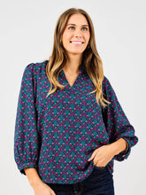 Load image into Gallery viewer, / Aria Top Mary Square