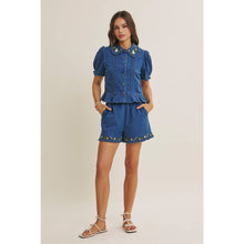 Load image into Gallery viewer, WILD FLOWER WASHED DENIM EMBROIDERY SHORTS WITH POCKETS