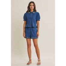 Load image into Gallery viewer, WILD FLOWER WASHED DENIM EMBROIDERY SHORTS WITH POCKETS
