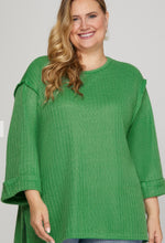 Load image into Gallery viewer, / Curvy  3/4 FOLDED SLEEVE KNIT TOP