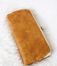 Load image into Gallery viewer, Karen Kiss Lock Clutch