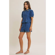 Load image into Gallery viewer, WILD FLOWER WASHED DENIM EMBROIDERY SHORTS WITH POCKETS