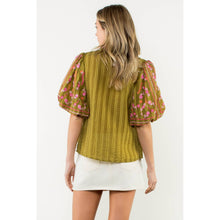 Load image into Gallery viewer, / Embroidered Puff Sleeve Textured Top/THML