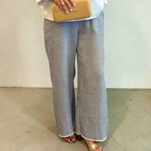 Load image into Gallery viewer, OLIVIA FRAYED HEM  PANTS
