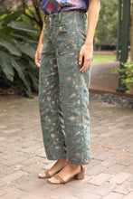 Load image into Gallery viewer, 37178 Gold Button Abstract Velvet Jaquard Wide Leg Pants: Olive / M
