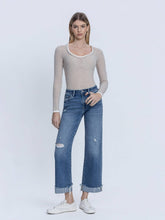 Load image into Gallery viewer, MID RISE MEDIUM DARK WASH CUFFED SLIM WIDE JEANS T7245: CHARMING / 30
