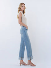 Load image into Gallery viewer, MID RISE MEDIUM LIGHT CUFFED JEANS- VERVET
