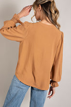 Load image into Gallery viewer, V-NECK LONG SLEEVE TOP
