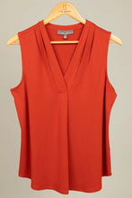 Load image into Gallery viewer, Jasmine Crepe Inverted Pleat Tank
