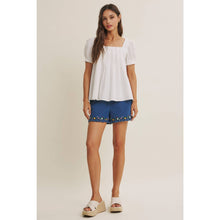 Load image into Gallery viewer, WILD FLOWER WASHED DENIM EMBROIDERY SHORTS WITH POCKETS
