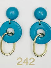 Load image into Gallery viewer, SPRING - Double Dangle w/Gold (ocean)
