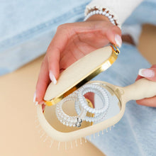 Load image into Gallery viewer, Detangler Hair Brush for Tin Hair - Tan
