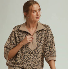 Load image into Gallery viewer, Plus Leopard Jacquard Top
