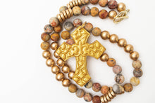 Load image into Gallery viewer, 34&quot; Crazy Lace Agate with Cami Cross
