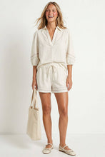 Load image into Gallery viewer, Sandy Shore Trim Shorts
