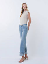 Load image into Gallery viewer, MID RISE MEDIUM LIGHT CUFFED JEANS- VERVET
