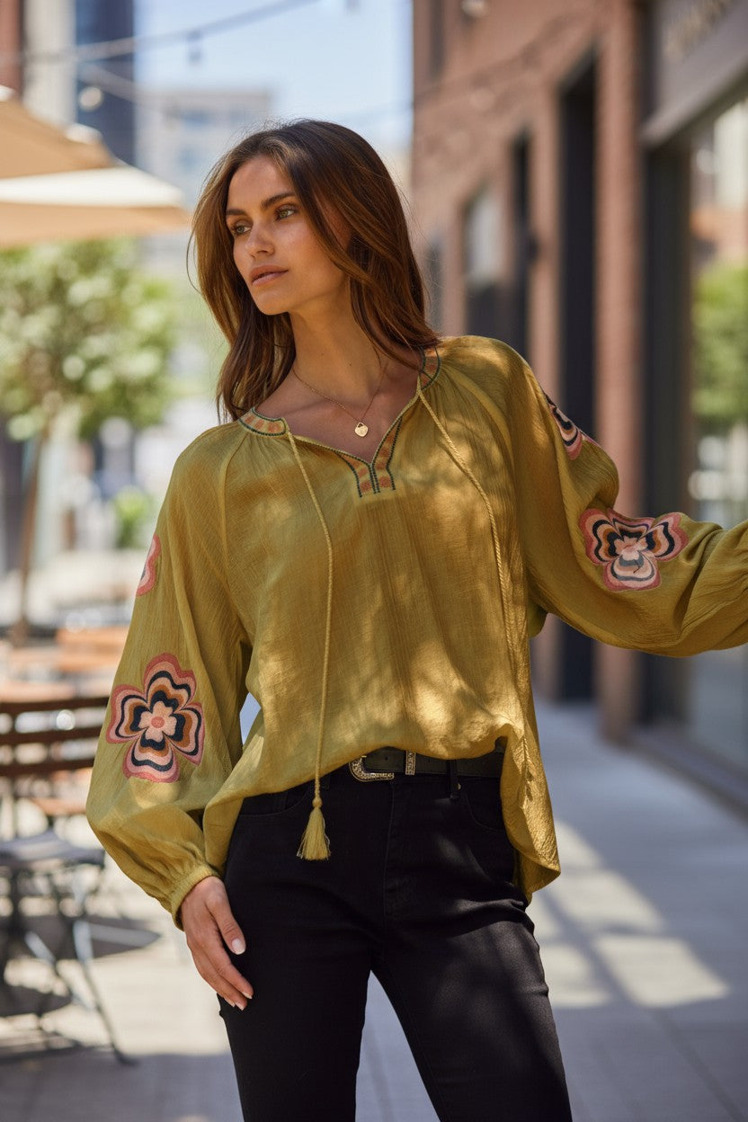 Plus Loose-fit Blouse