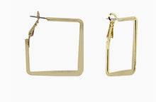 Load image into Gallery viewer, SQUARE EARRINGS
