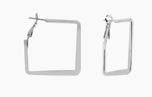 Load image into Gallery viewer, SQUARE EARRINGS
