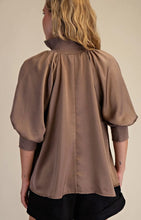 Load image into Gallery viewer, /Brittany  Puff Sleeve Blouse
