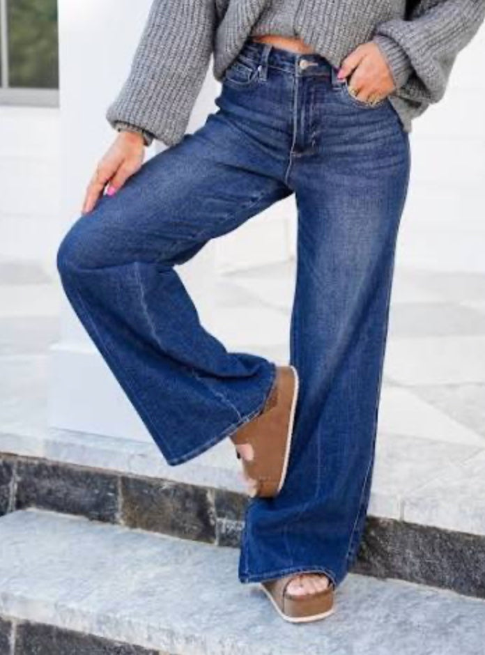 HW Tummy Control Straight Jeans