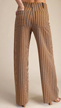 Load image into Gallery viewer, /Full-Length Wide-Leg Pants
