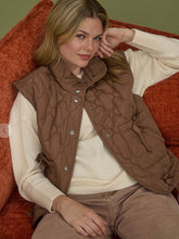 Load image into Gallery viewer, Quilted Puffer Vest
