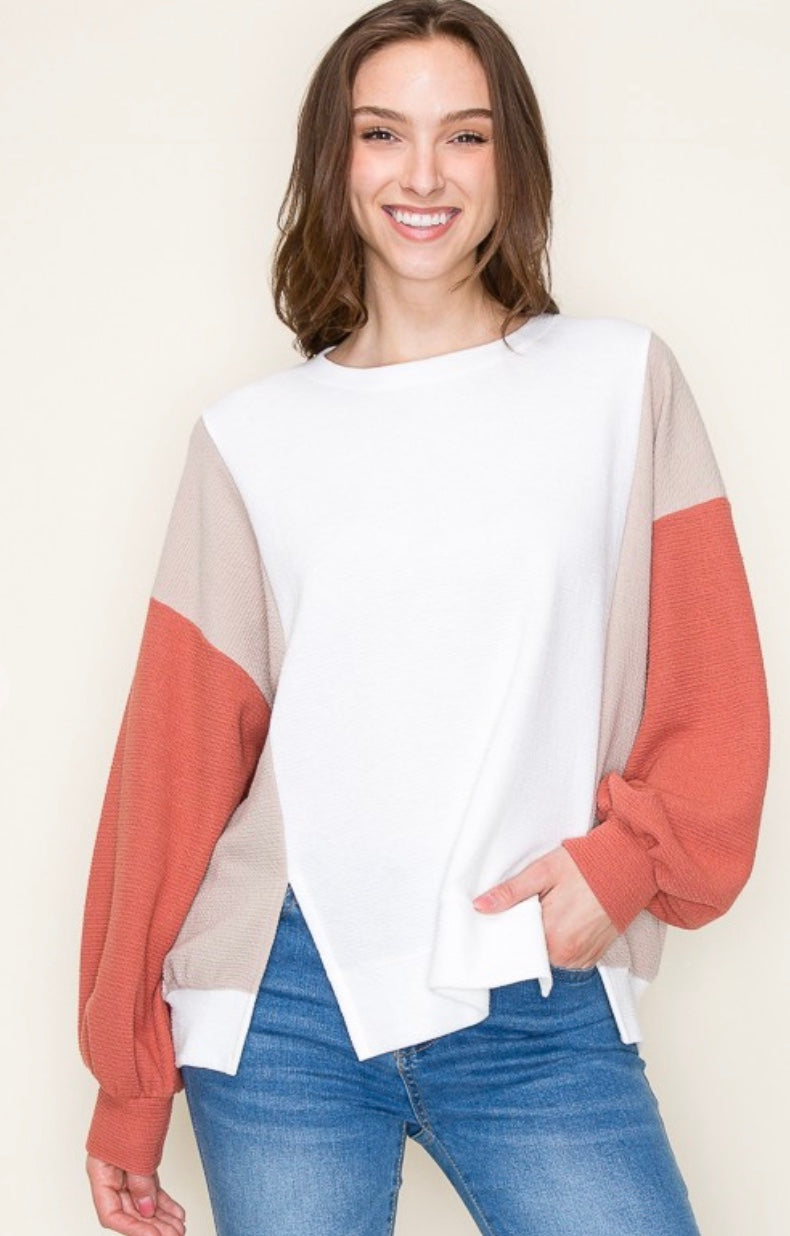 KNIT COLOR BLOCK ROUND NECK L/S TOP