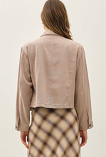 Load image into Gallery viewer, Boxy Cropped Shacket
