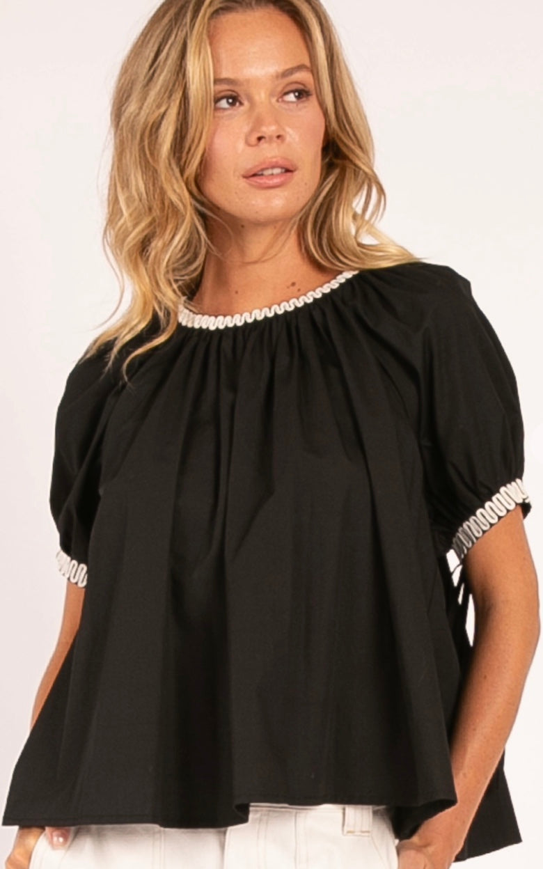 EMBROIDERED NECK AND SLEEVE BOW DETAIL TOP