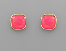 Load image into Gallery viewer, 13mm Glass Square Bead Earrings
