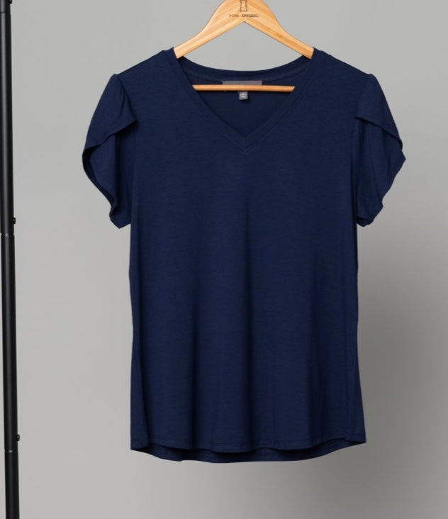 CURVY TULIP SLEEVE JULIANA CREPE TOP