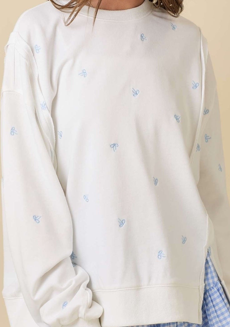 Oversized Crewneck With All Over Ribbon Bow