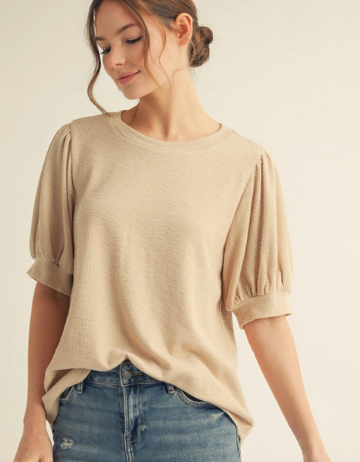 Ribbed top with U-neck