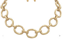 Load image into Gallery viewer, Linked Oval Chain Necklace Set
