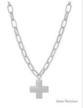 Load image into Gallery viewer, OPEN CHAIN HAMMERED CROSS NECKLACE
