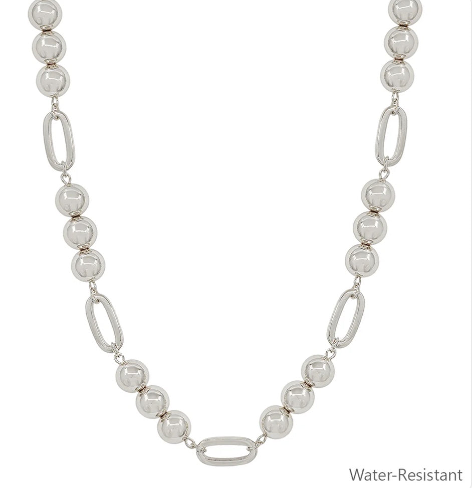 / Beaded and Open Oval Necklace