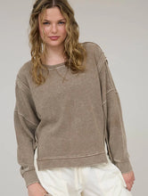 Load image into Gallery viewer, SIDE SLIT LONG SLEEVE KNIT TOP
