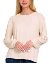 Load image into Gallery viewer, / SOFT MELANGE HACCI ROUND NECK LONG SLV TEE
