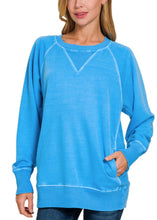Load image into Gallery viewer, / CURVY Pullover With Pockets
