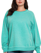Load image into Gallery viewer, / Curvy Washed Pullover
