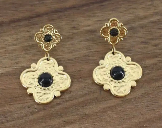 / Clover Shape Earrings
