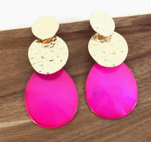 Load image into Gallery viewer, / Triple Teardrop Statement Dangle Earrings
