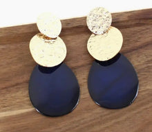 Load image into Gallery viewer, / Triple Teardrop Statement Dangle Earrings
