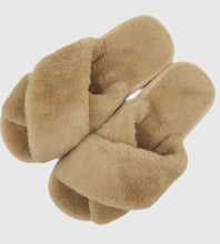 Load image into Gallery viewer, PLUSH SLIPPERS
