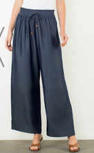 Load image into Gallery viewer, / Smocked Waist Wide Leg Denim Pants
