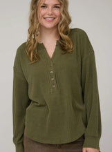 Load image into Gallery viewer, / HENLEY KNIT TOP
