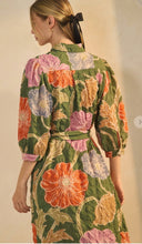 Load image into Gallery viewer, Floral Shirt DressFloral Shirt Dress CURVY
