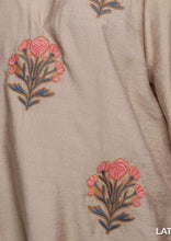 Load image into Gallery viewer, /Floral Boho Ruffle Hem Dress
